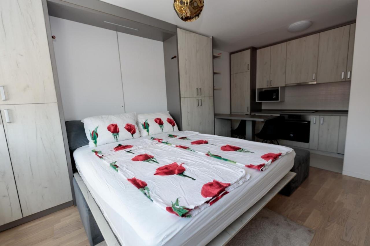 Apartman Skver 투즐라 외부 사진